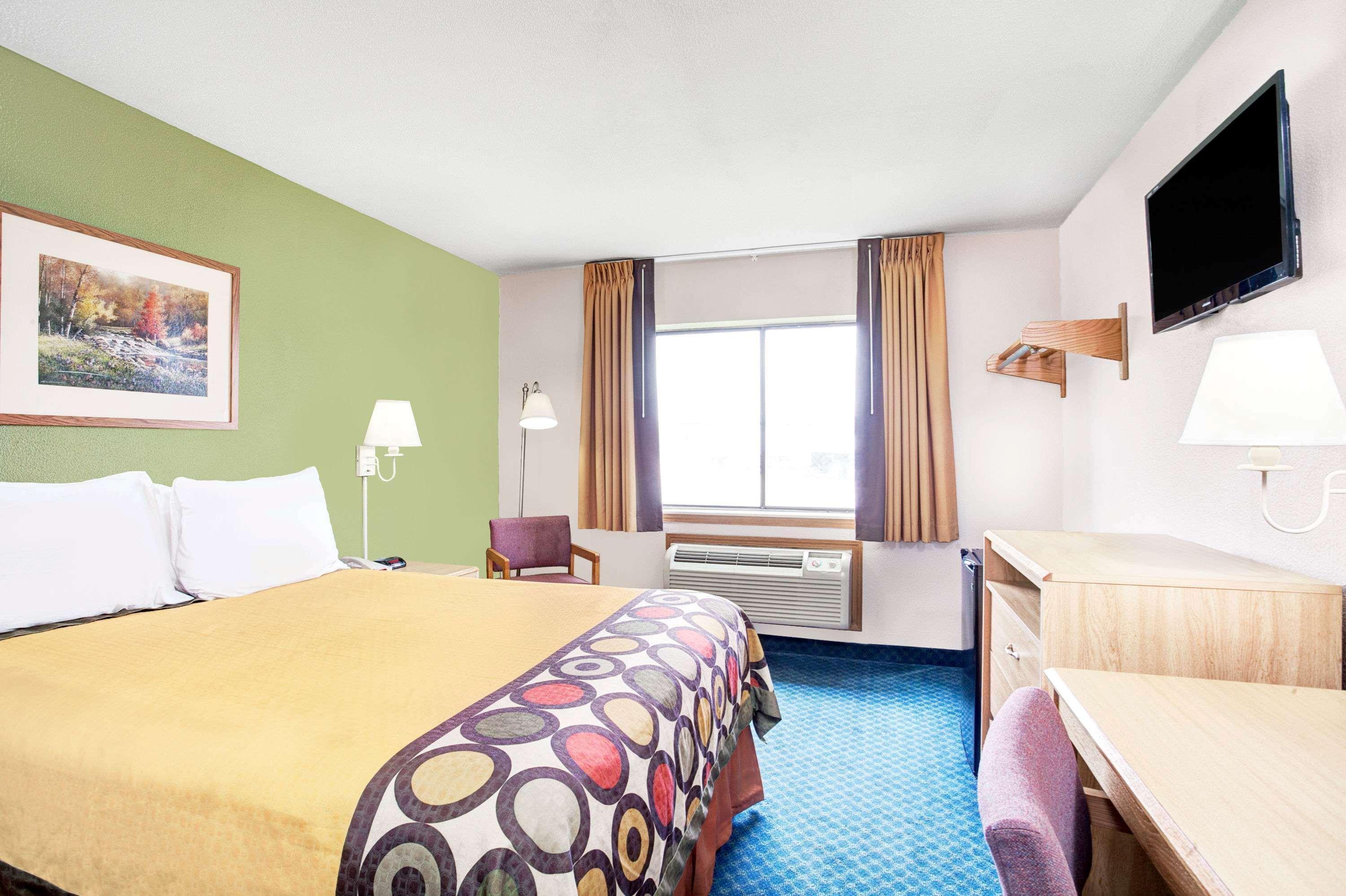 Super 8 By Wyndham West Memphis Hotel Exterior photo