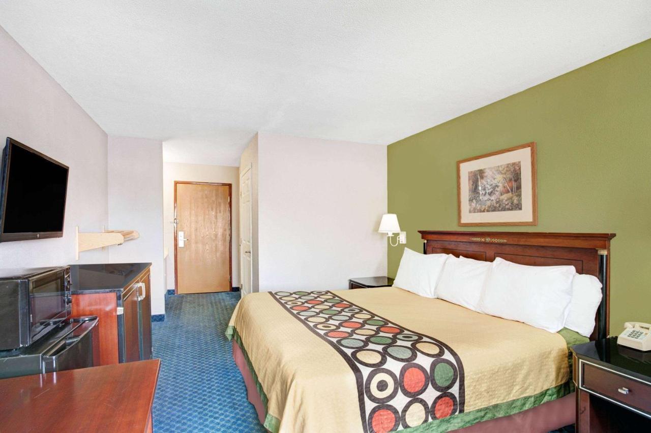 Super 8 By Wyndham West Memphis Hotel Exterior photo