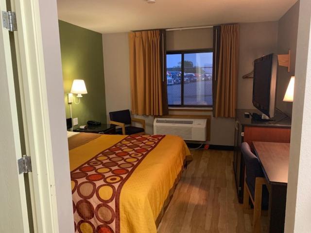 Super 8 By Wyndham West Memphis Hotel Exterior photo